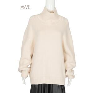 KHAITE Beige Landen Oversized Brushed Cashmere Turtleneck Sweater Size Medium